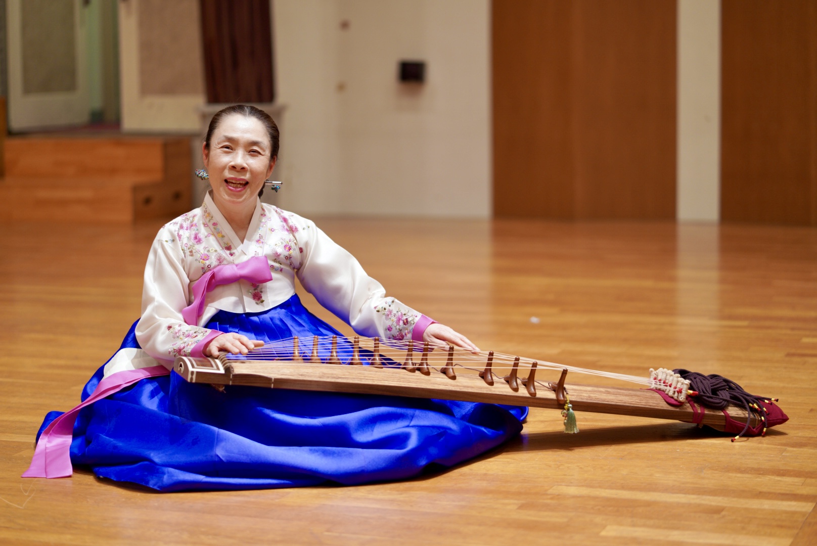 韓国伝統音楽 伽倻琴（カヤグム）併唱の演奏風景